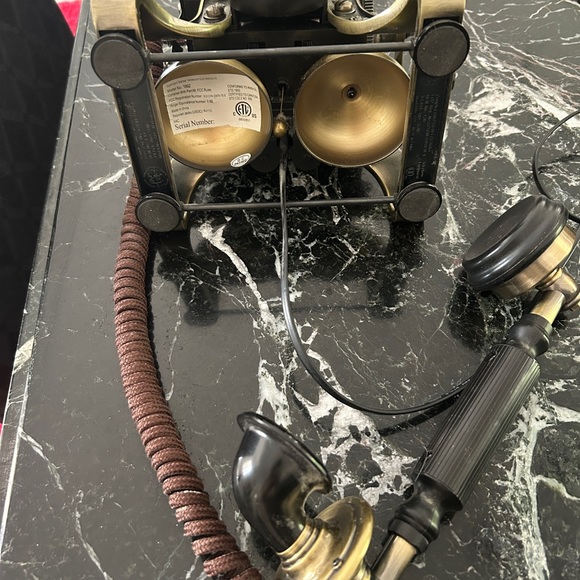 Vintage Eiffel Tower style landline phone by Paramount Collection Classic Series - Picture 5 of 5